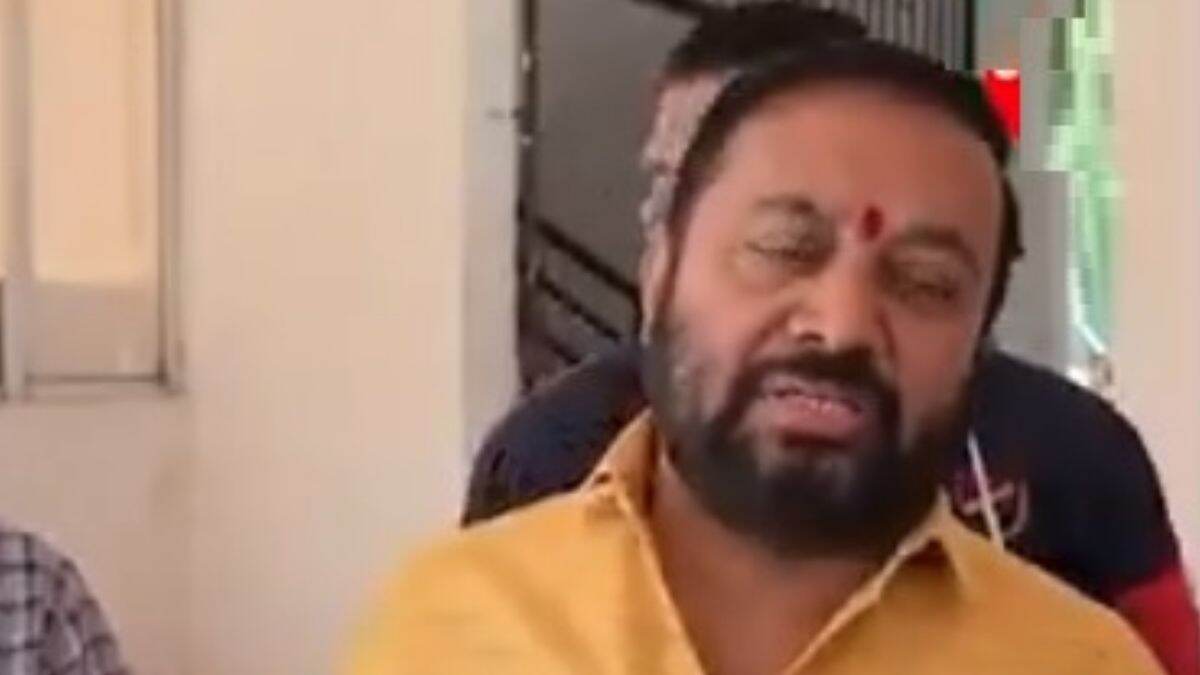 Maharashtra Cabinet Expansion 2024: चंद्रशेखर बावनकुळे, चंद्रकांत पाटील, राधाकृष्ण विखे पाटील यांच्यासह भाजपच्या ज्येष्ठ नेत्यांनी घेतली मंत्रीपदाची शपथ, महत्त्वाची खाती कोणाकडे? पाहा यादी