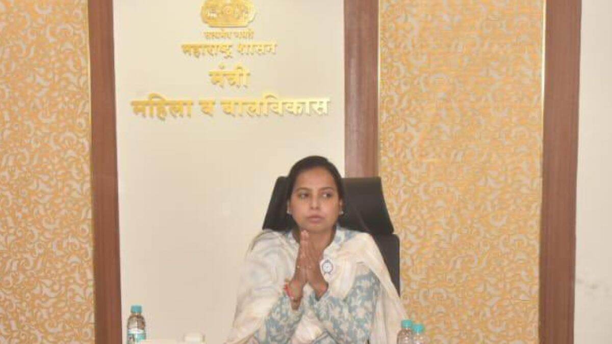 Mukhyamantri Majhi Ladki Bahin Yojana: 'लाडकी बहीण योजना' लाभार्थ्यांना एप्रिल महिन्याचा हफ्ता कधी मिळणार?  आदिती तटकरे यांनी केलं स्पष्ट