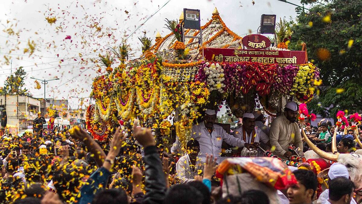 Ashadhi Wari 2025 Schedule: आषाढी वारी पालखी सोहळा कधी सुरू होणार? जाणून घ्या महत्त्वाचे अपडेट